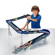 Pista"Automagistrala""Maiestriidetrucuri"