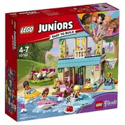 Stephanie'sLakesideHouse