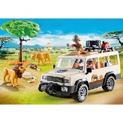 SafariTruckwithLions