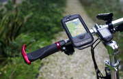 LUXA2H10LH0012BikeMountforiPhone3G/3GS/4/4S&iPodClassic/Touch,Rotatable,WaterproofCase,Black