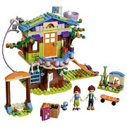 Mia'sTreeHouseLEGO