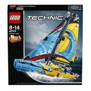 RacingYachtLEGO