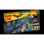 CatwomanCatcycleChase