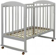 110111КроватьдетскаяСКВ-1(опуск.планка,колеса,качалка,накладкаПВХ,белый)размерложа1200х600мм