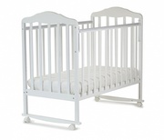 120111КроватьдетскаяБерезка(автостенка,колеса,качалка,пакладкаПВХ,белый)Размер1200*600мм