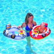 Надувнаямашинкасдырочкамидляножек(71смх56см)BestWay34045